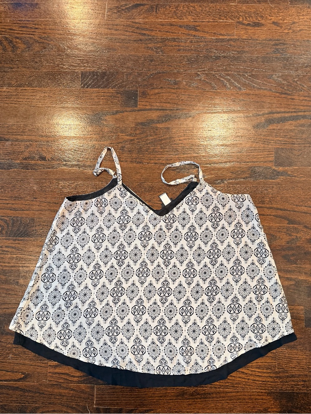 Women’s Black & White Printed Spaghetti Strap Tank Top. Torrid 0